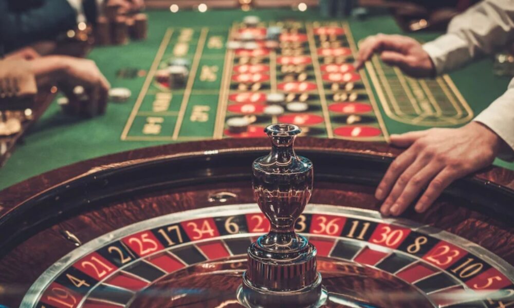What makes online baccarat mathematical probability calculations complex? online baccarat